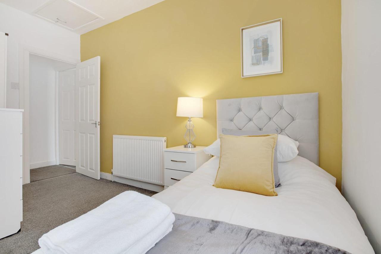 Elegantly 2-Bedroom In Ashington, Sleeps 3 アシントン エクステリア 写真