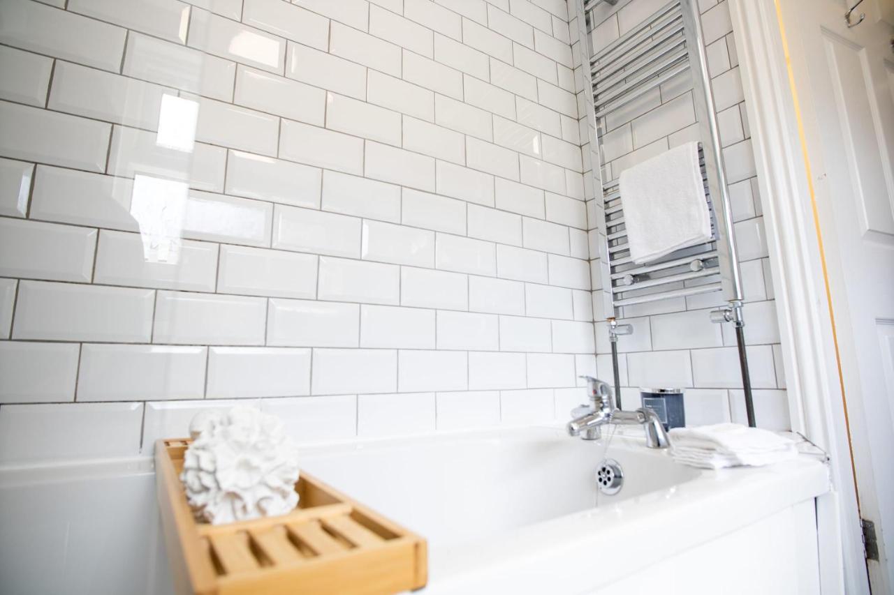 Elegantly 2-Bedroom In Ashington, Sleeps 3 アシントン エクステリア 写真