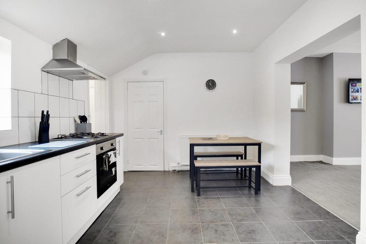 Elegantly 2-Bedroom In Ashington, Sleeps 3 アシントン エクステリア 写真