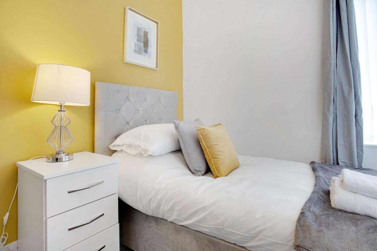 Elegantly 2-Bedroom In Ashington, Sleeps 3 アシントン エクステリア 写真